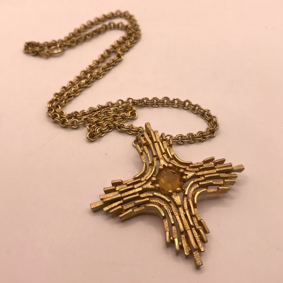 Vintage Sarah Coventry Gold-Tone Cross Pendant Necklace - Picture 7 of 11